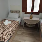 Beach Apartment *